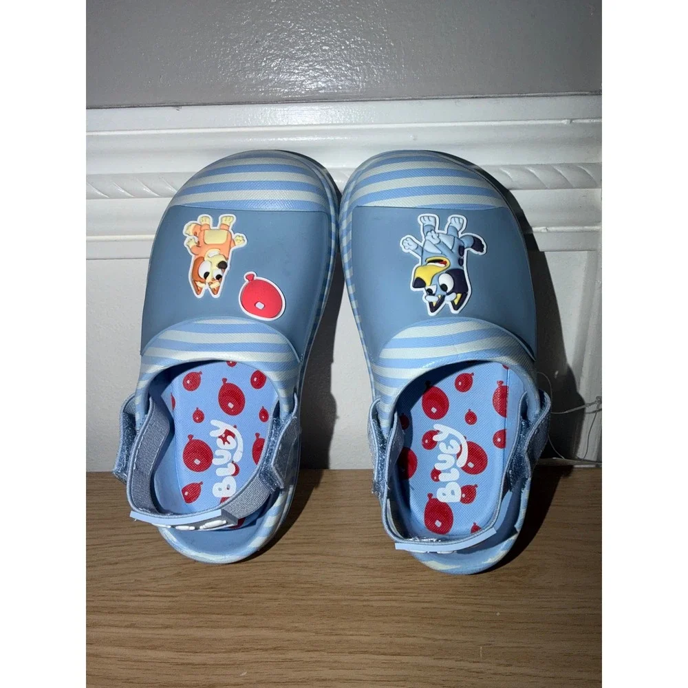Toddler Bluey clogs size 9/10